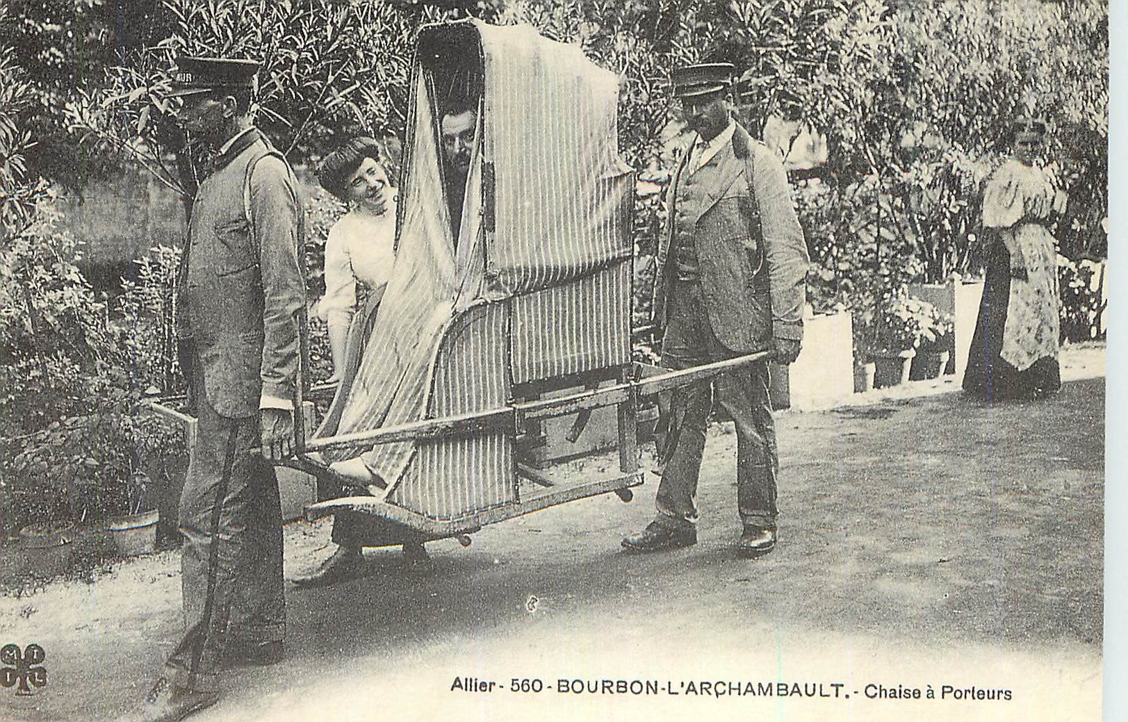 REPRO Allier Bourbon L'Archambault Chaise a Porteurs