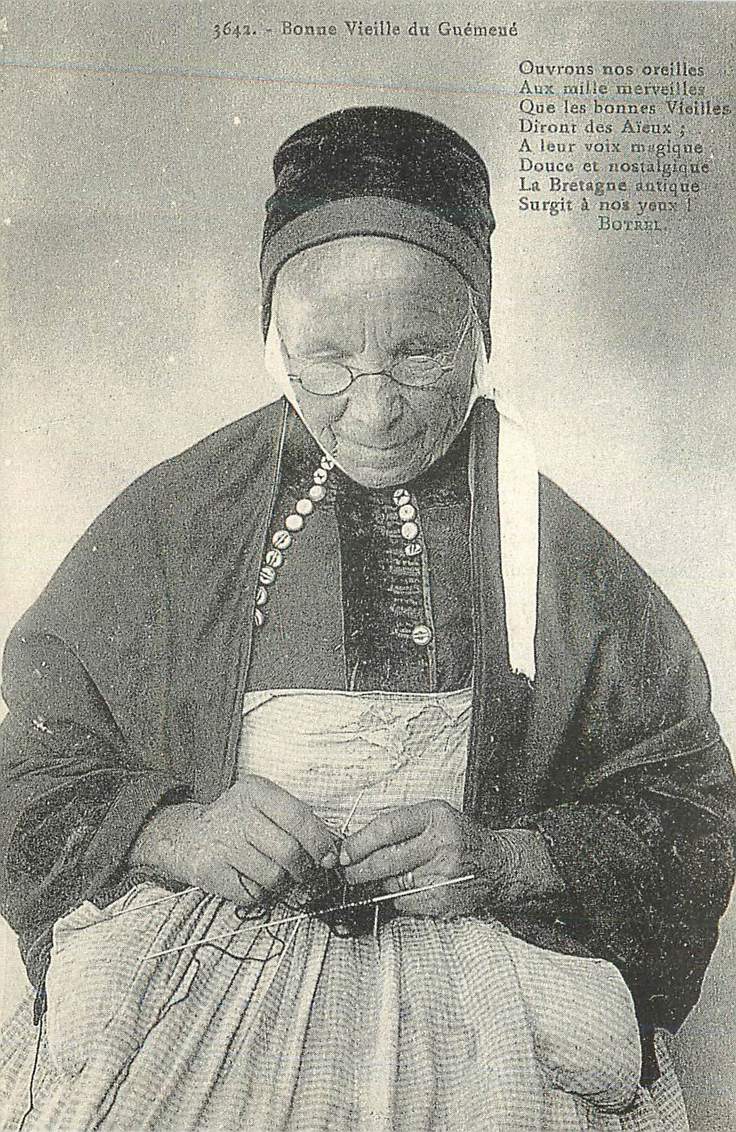 REPRO Vieille femme de Guemene Folklore