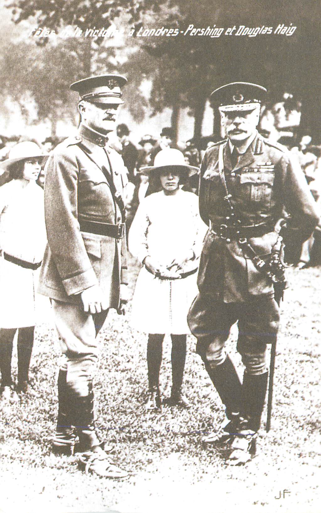 Pershing et Douglas Haig à Londres — JF