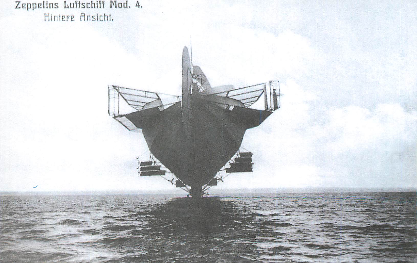 Zeppelin Luftschiff Mod. 4 — vue arrière — carte postale allemande