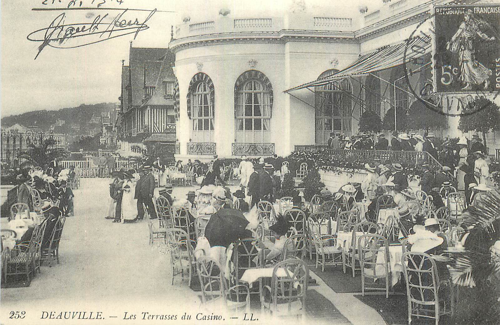 Deauville — Les Terrasses du Casino — LL. — n° 252