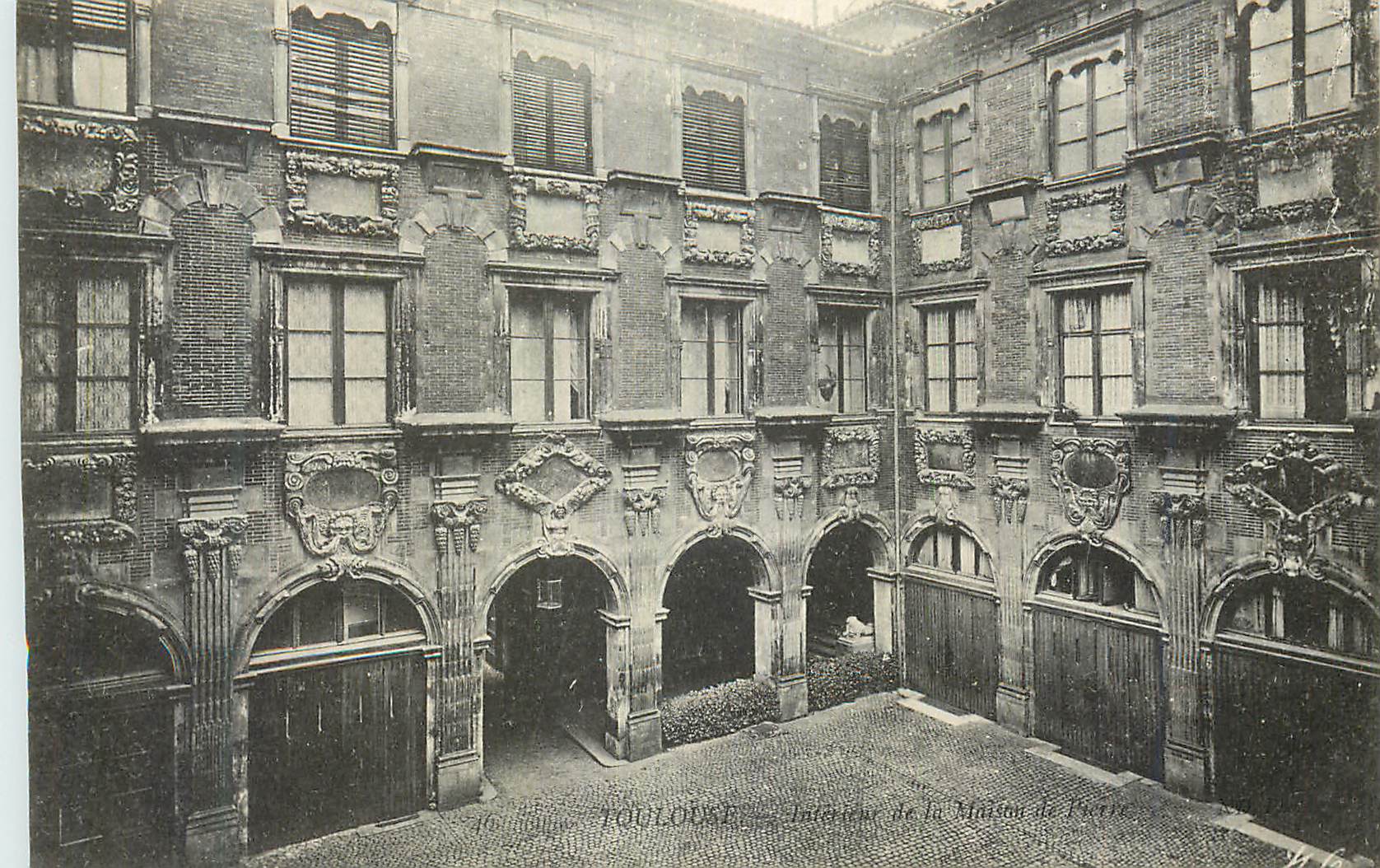 CPA Toulouse Interieur de la Maison de Pierre