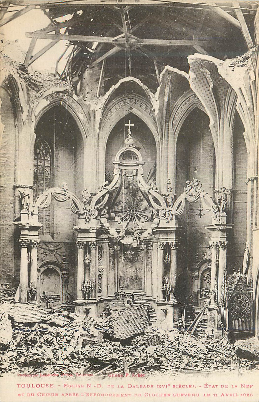 CPA Toulouse Eglise N D (XVIe Siecle) Etat de la Nef et du chœur apres l'effondrement du clocher