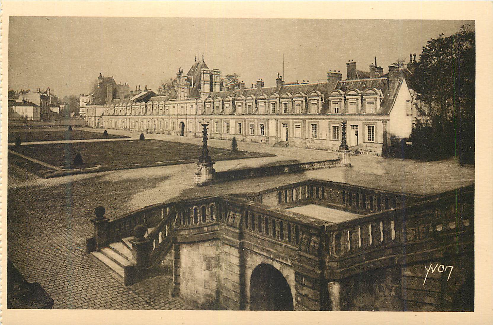 Castillo de Chantilly — vista del parque y del castillo — Yvon