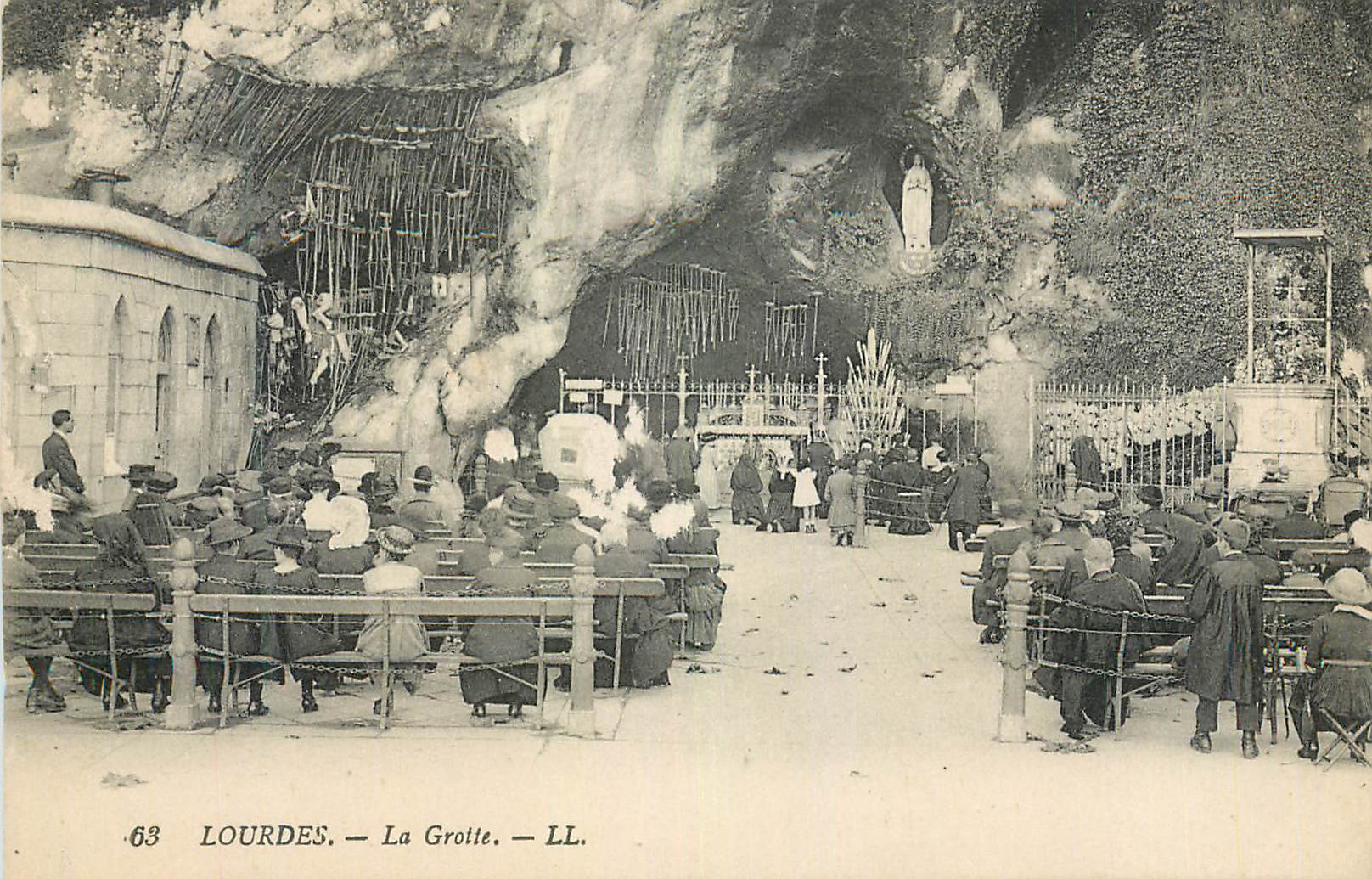 CPA Lourdes La Grotte