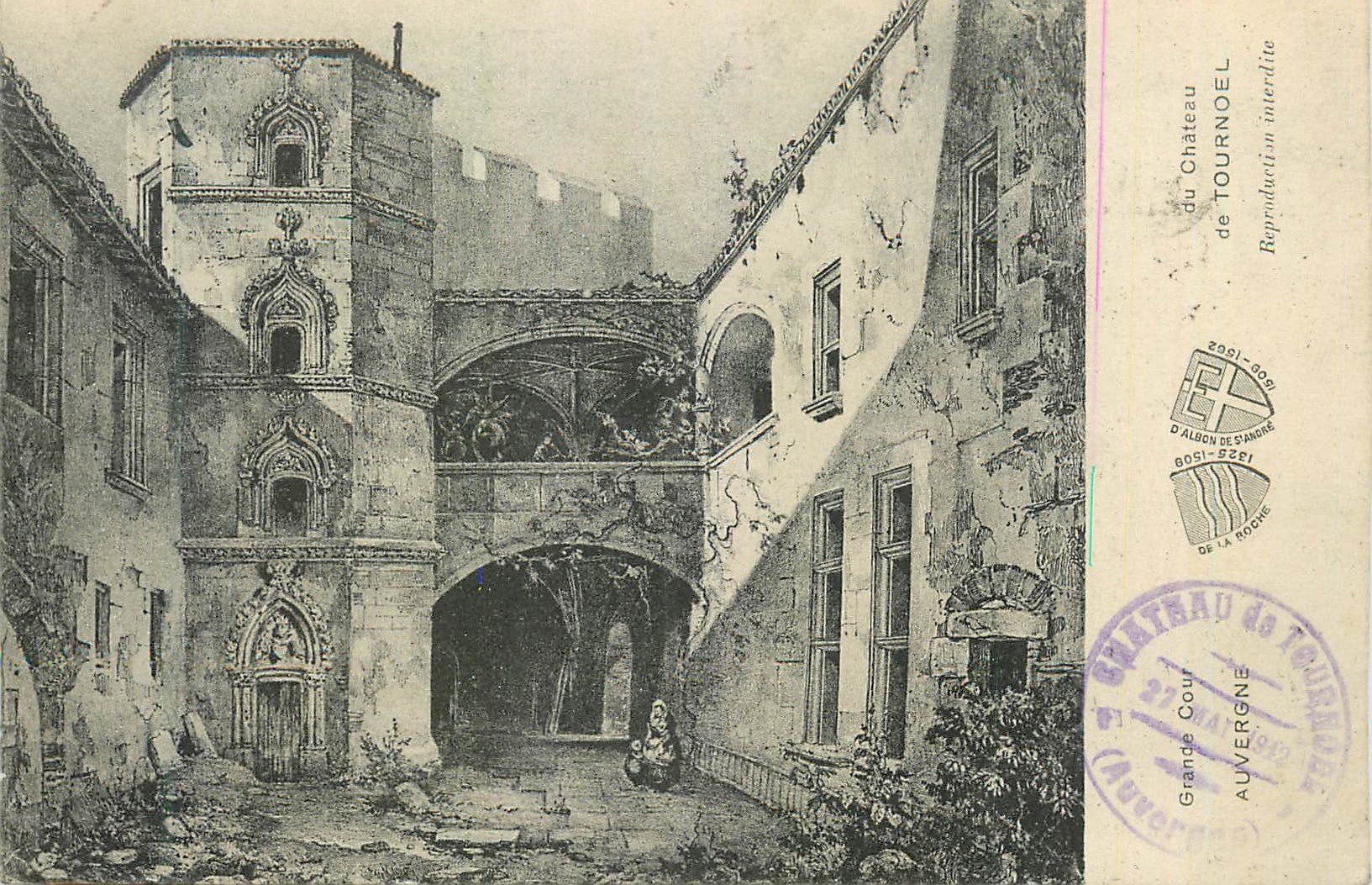 CPA Chateau du Tournoel Auvergne Grande Cour