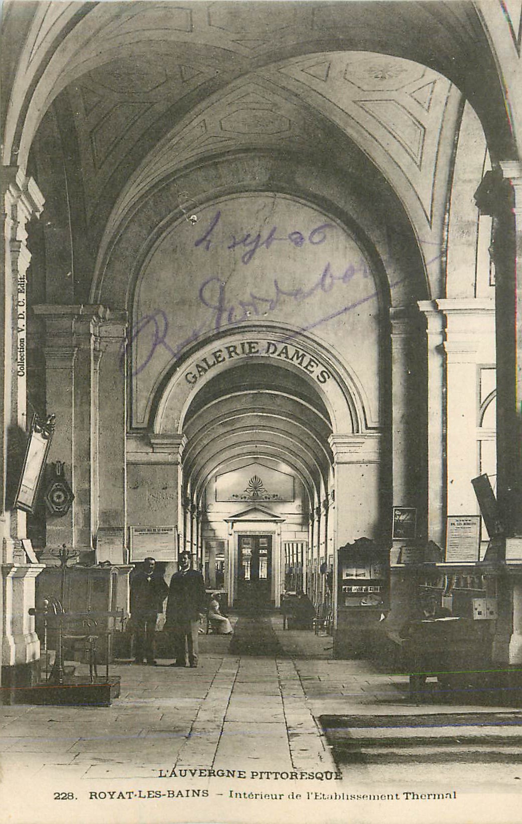 Royat-les-Bains — Intérieur de l'Établissement Thermal — Galerie Dames