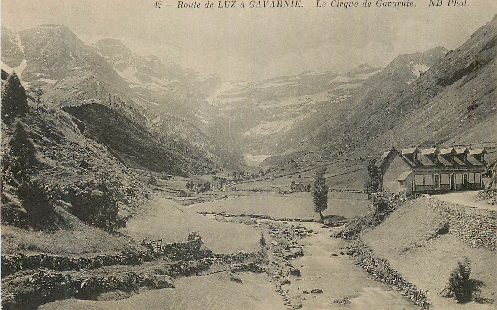 CPA Route de Luz a Gavarnie Le Cirque de Gavarnie