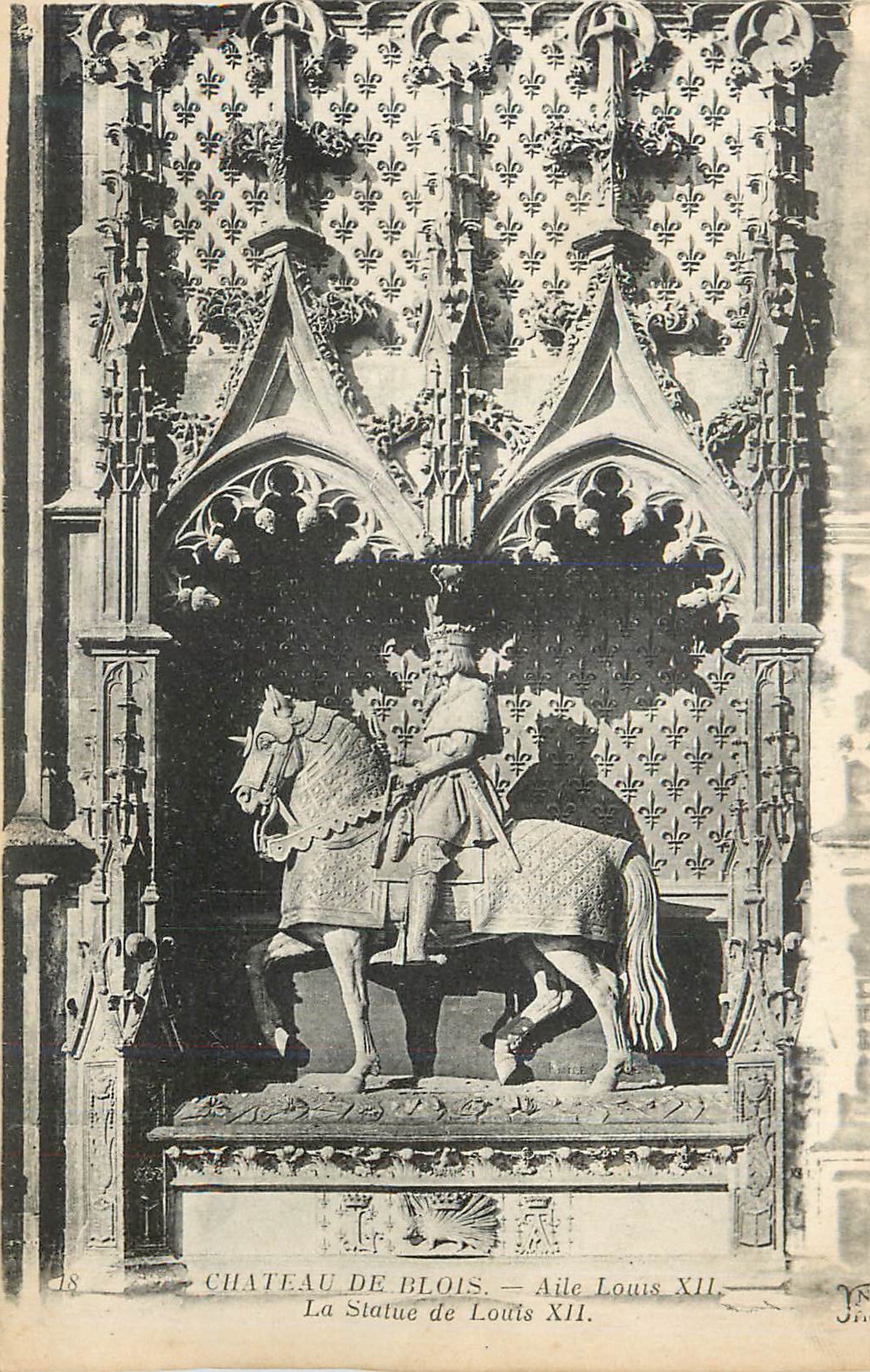 CPA Chateau de Blois Aile Louis XII