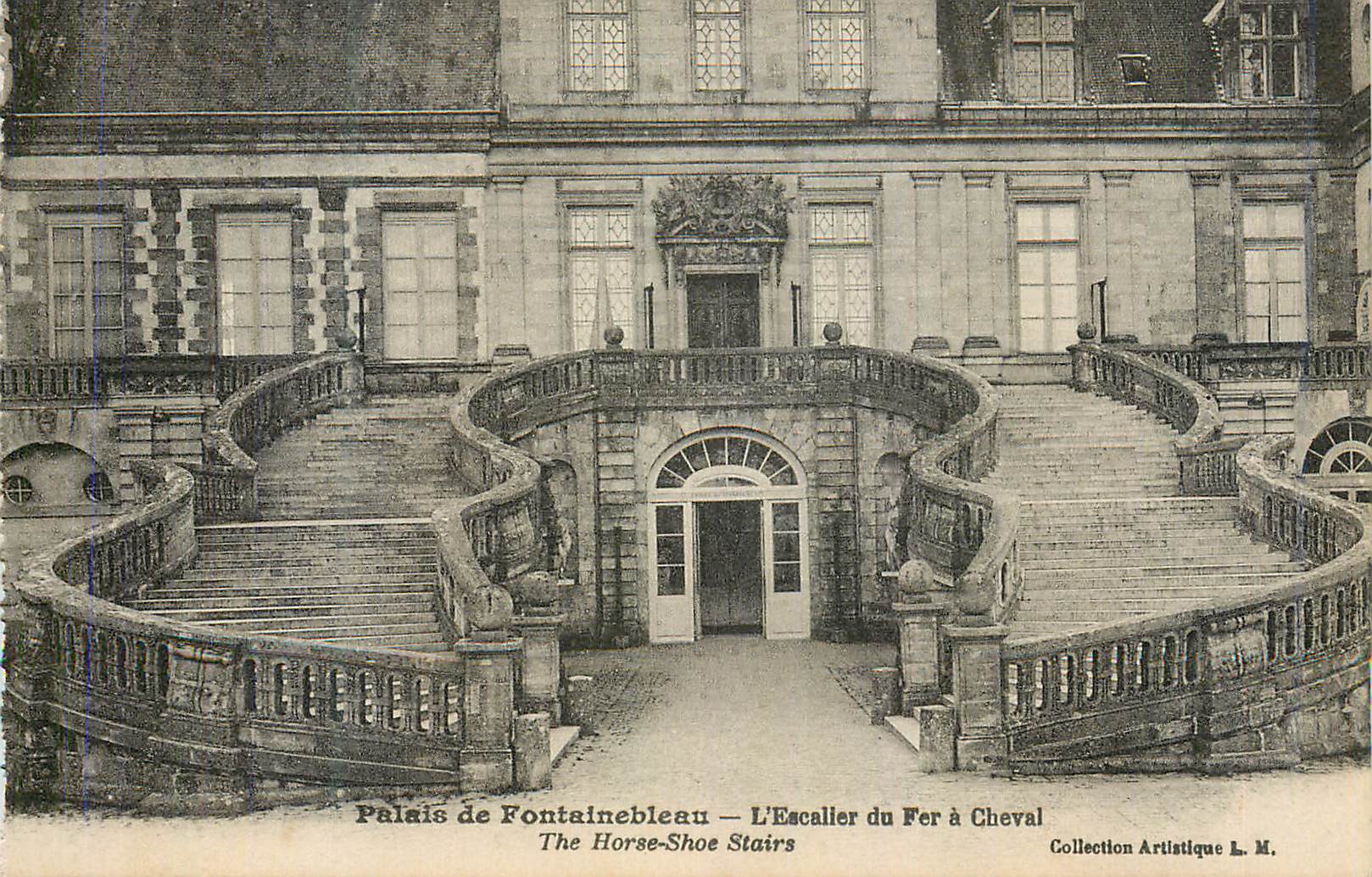 Palacio de Fontainebleau — La escalera del Caballo de Hierro — Colección Artística L. M.