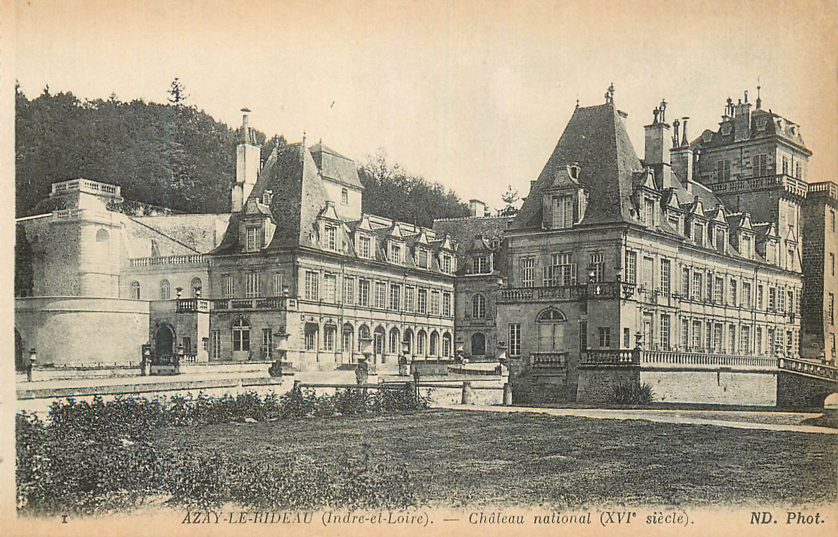 CPA Azay le Rideau (Indre et Loire) Chateau National (XVIe Siecle)