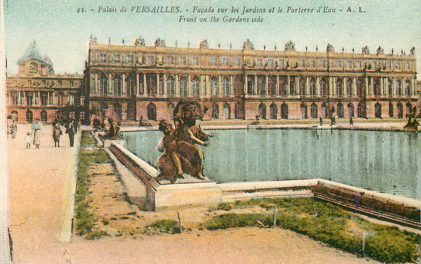 CPA Palais de Versailles Facade sur les Jardins et le Parterre d'Eau
