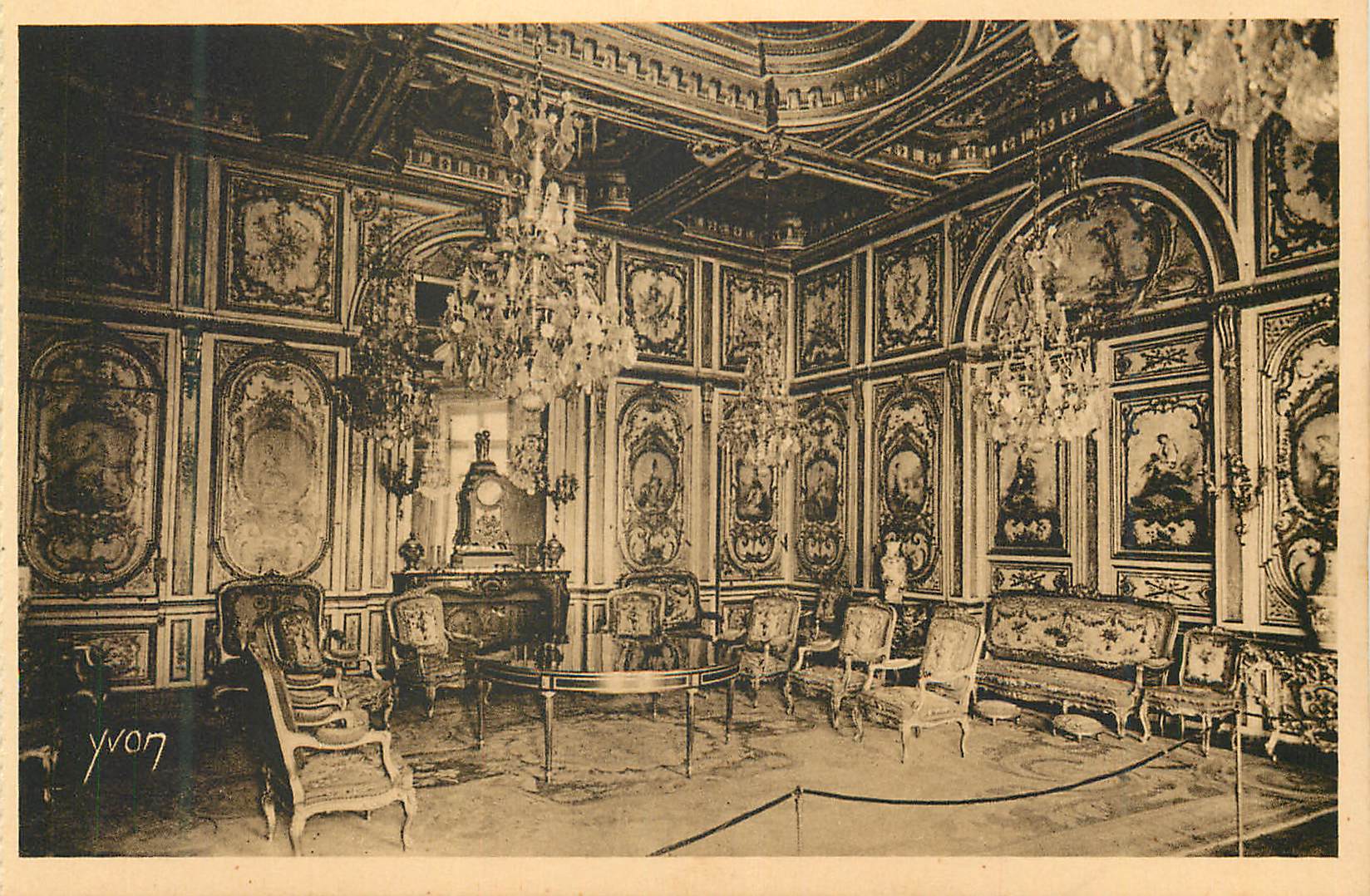 Sala di ricevimento riccamente decorata — Yvon, fotografo