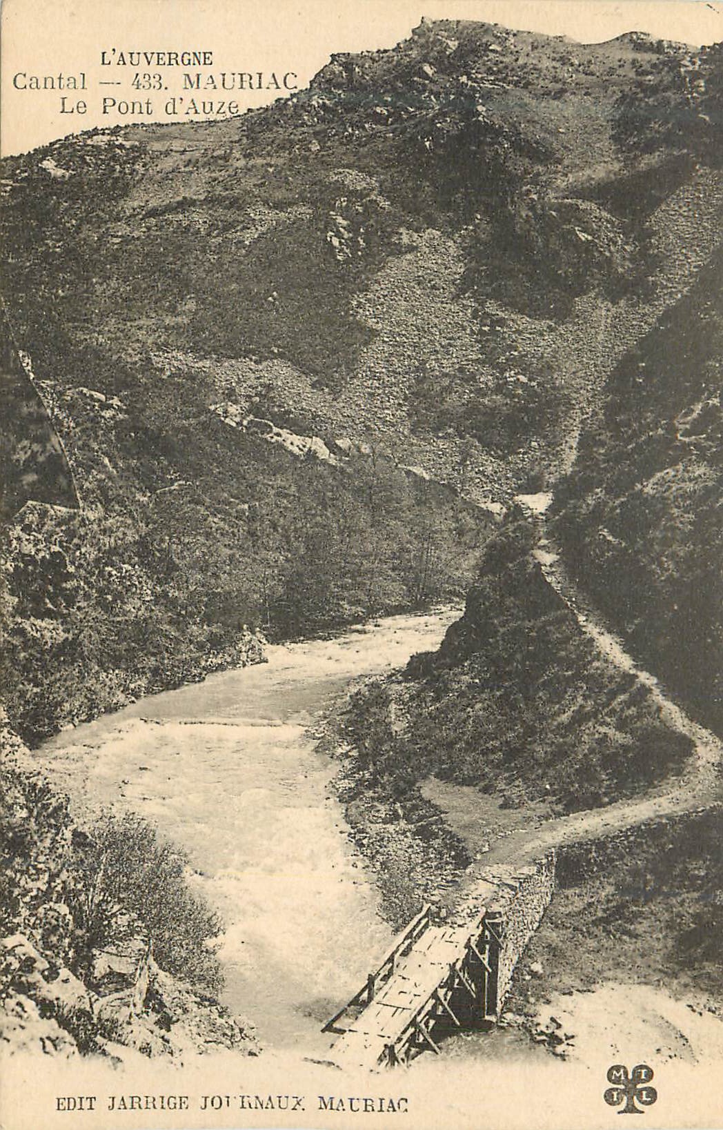 CPA Cantal L'Auvergne Maurilac Le Pont d'Auze