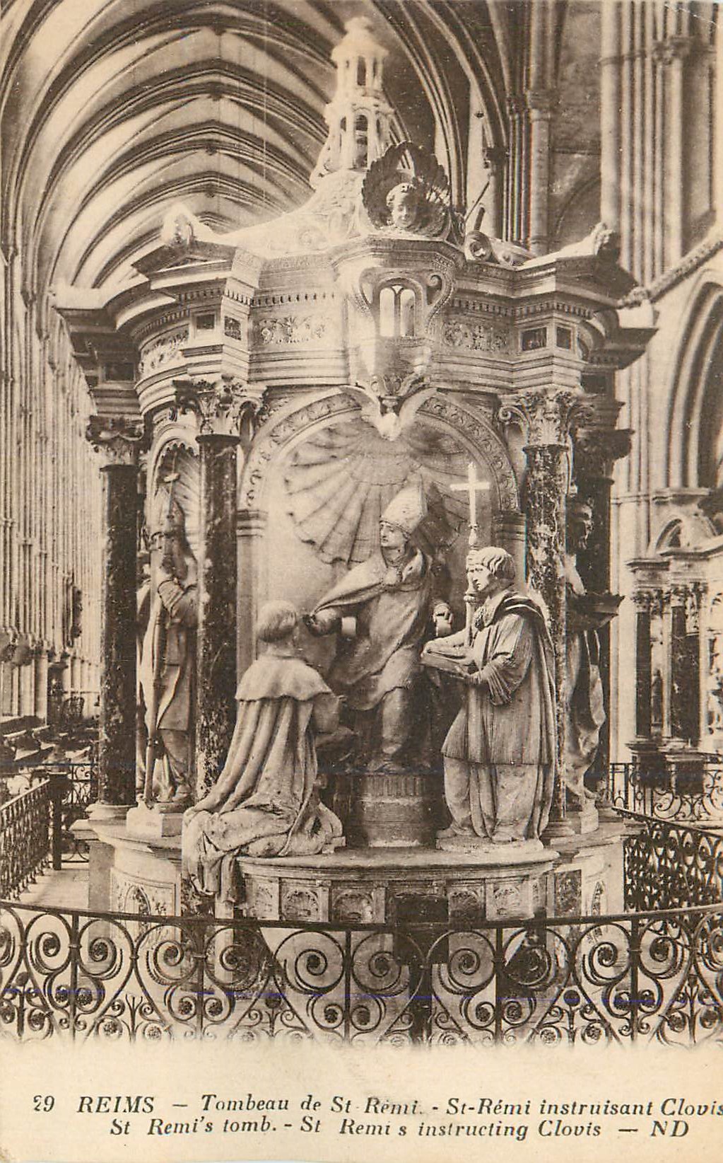 Reims — Tombeau de St Rémi — St-Rémi instruisant Clovis — ND