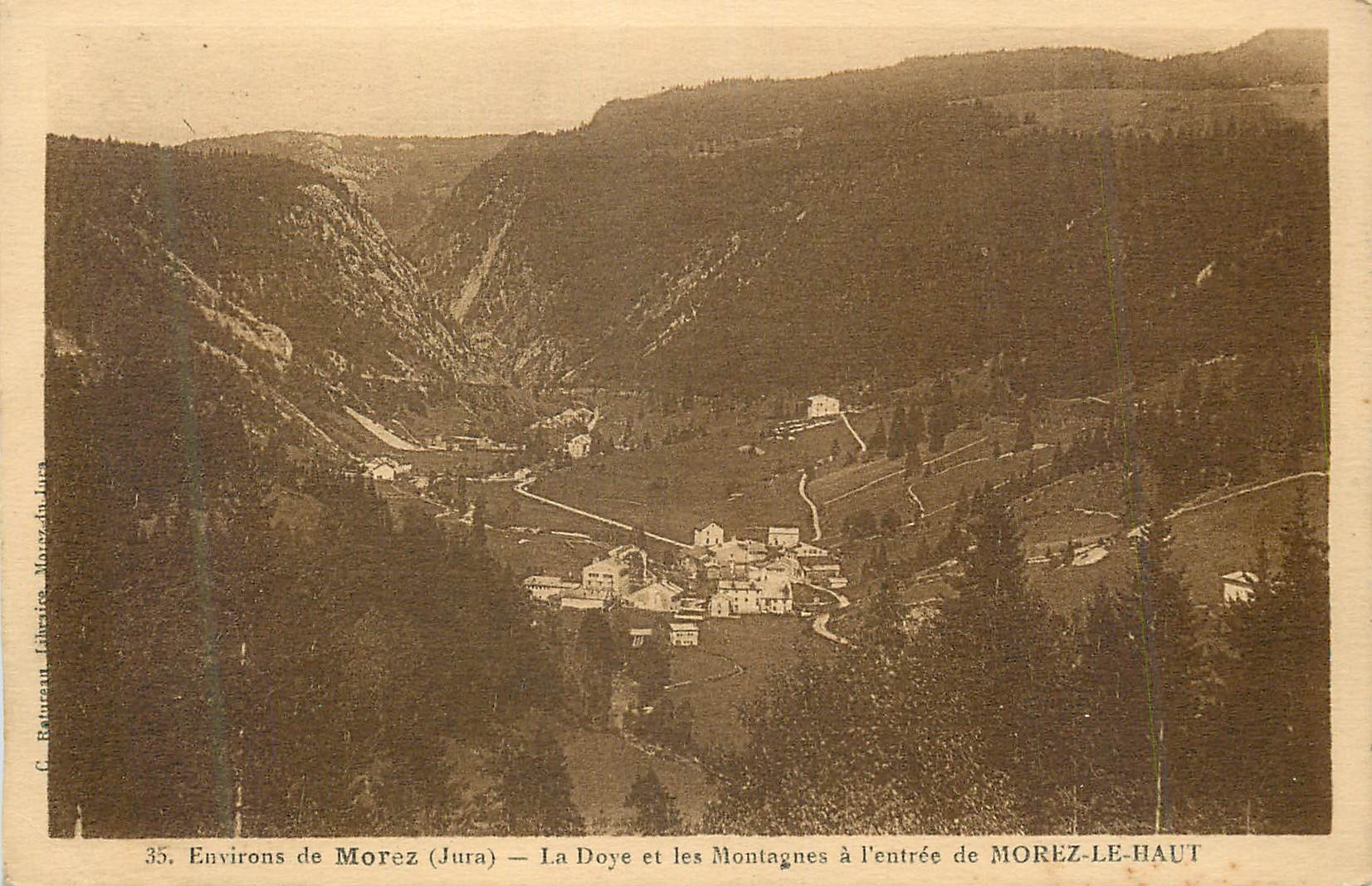 CPA Environs de Morez (Jura) La Doye et les Montagnes a l'entree de Morez le Haut