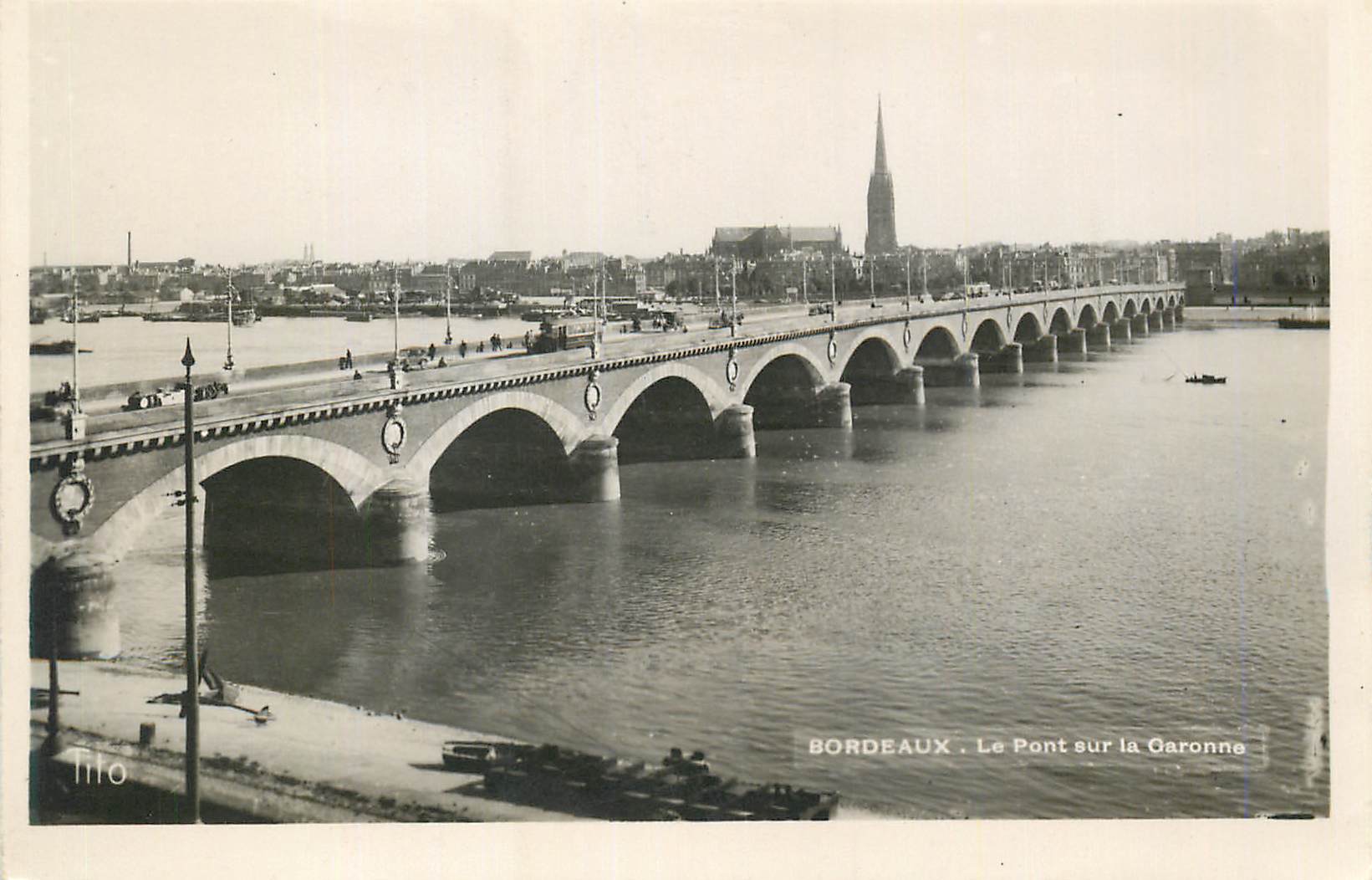 CPM Bordeaux Le Pont sur la Garonne