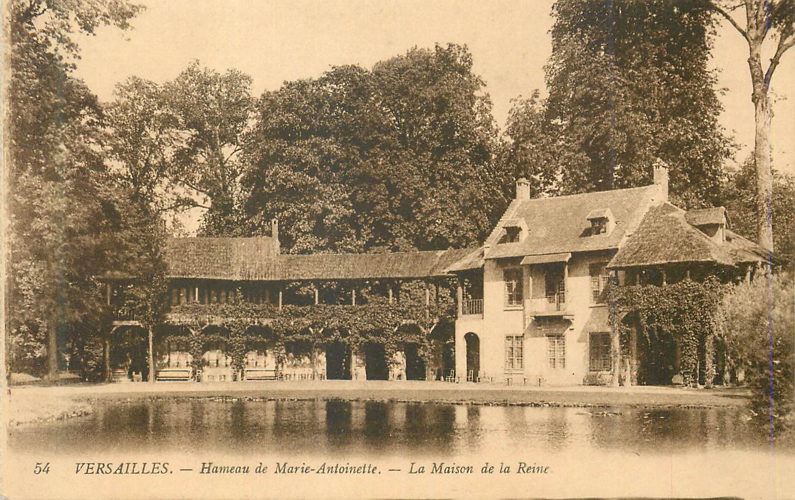 CPA Versailles Hameau de Marie Antoinette La Maison de la Reine
