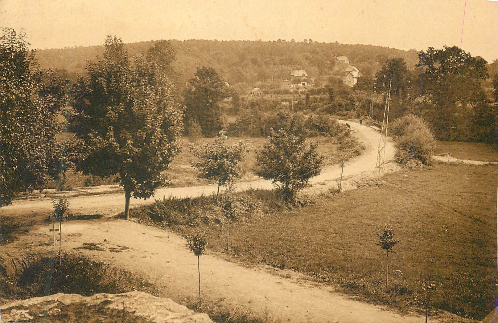 CPA Bagnoles Tesse la Madeleine La Vallee de la Vee et la Gueronniere