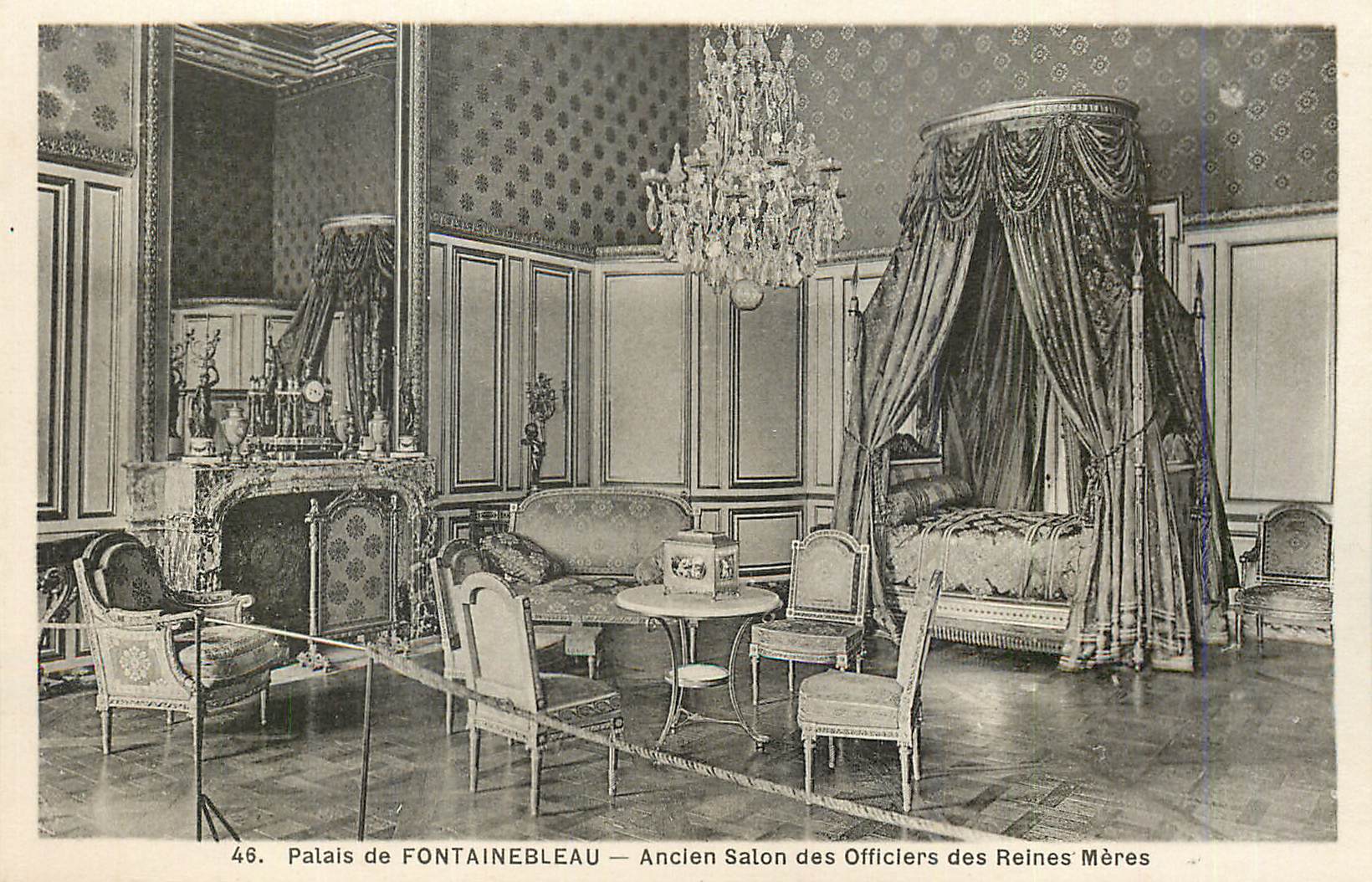 Palazzo di FONTAINEBLEAU — Antico Salone degli Ufficiali delle Regine Madri
