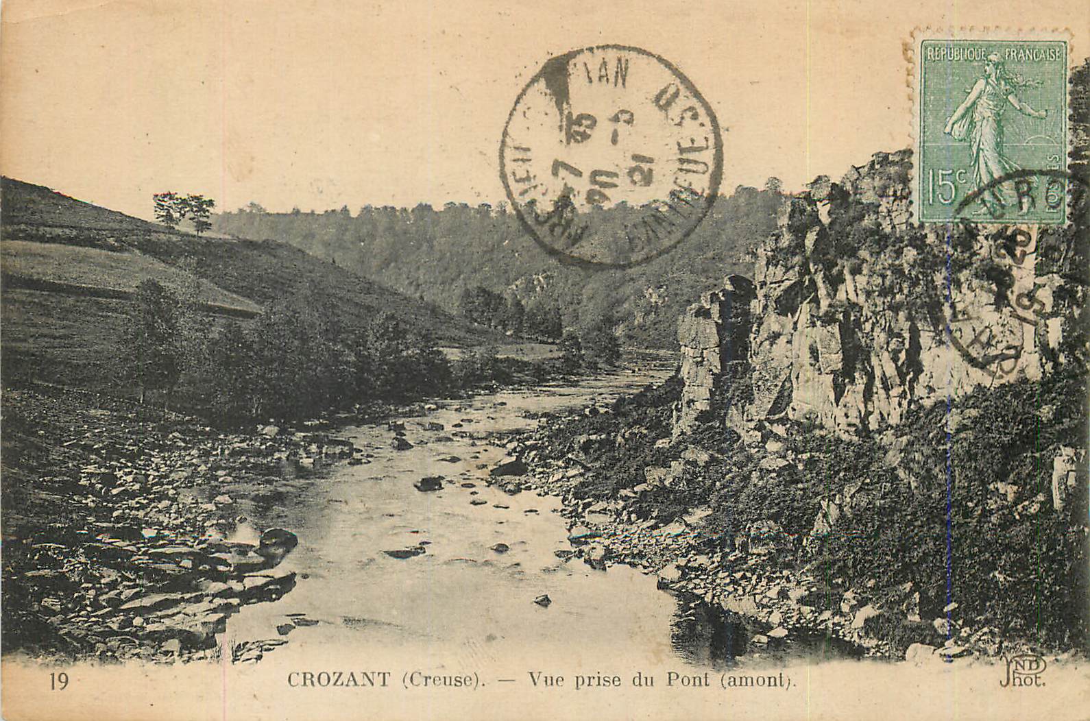 CPA Crozant (Creuse) Vue prise du Pont (amont)