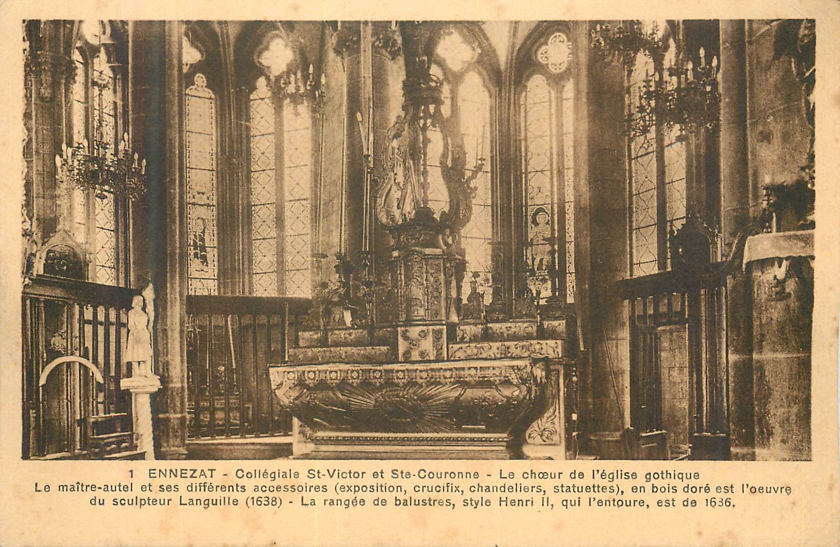 Ennezat - Collégiale St-Victor et Sta-Couronne - Le chœur de l'église gothique — Le maître-autel et ses accessoires