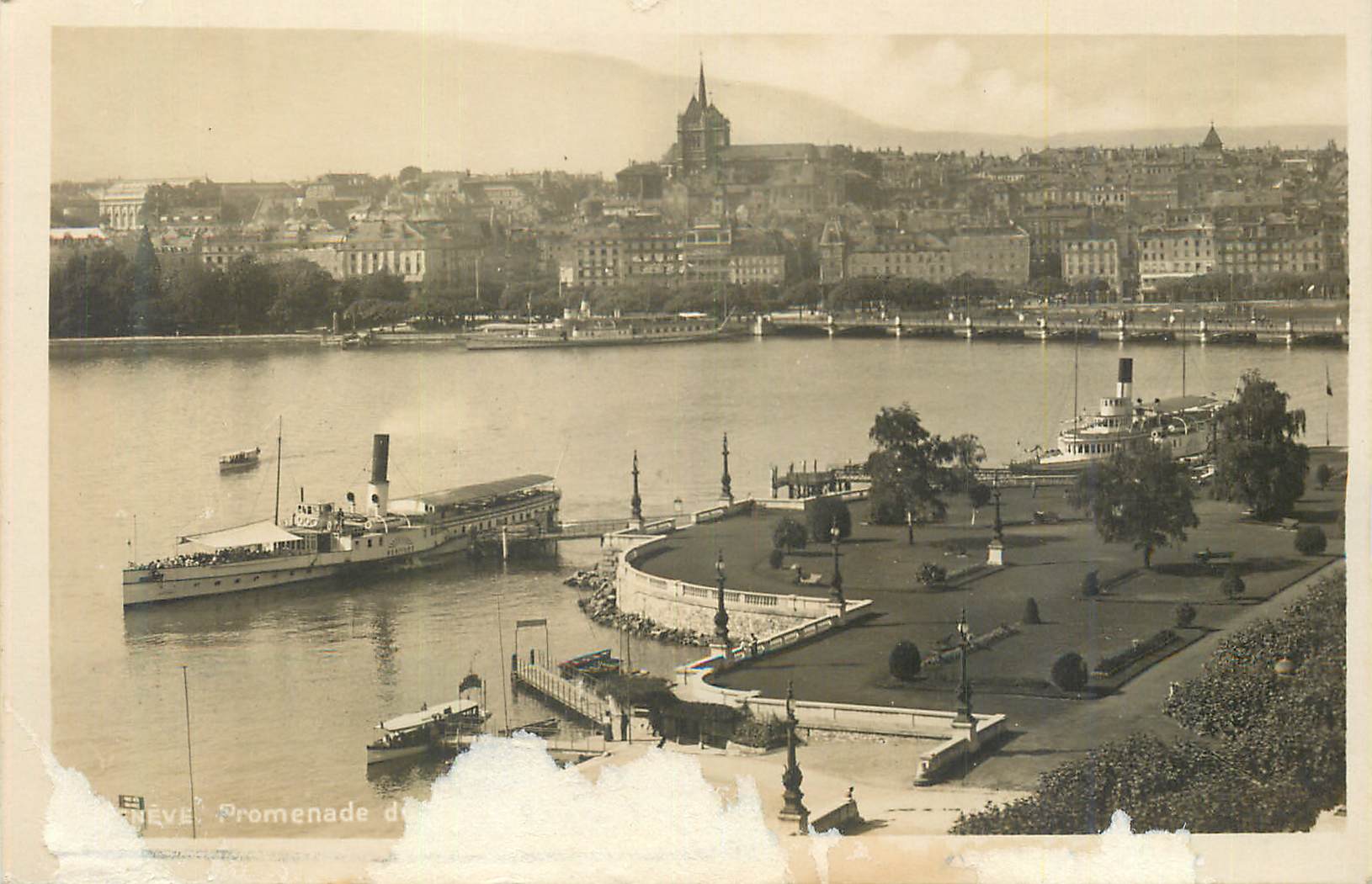 Seine Promenade — Blick von der linken Uferseite mit Dampfschiffen — Verleger: J. EVE