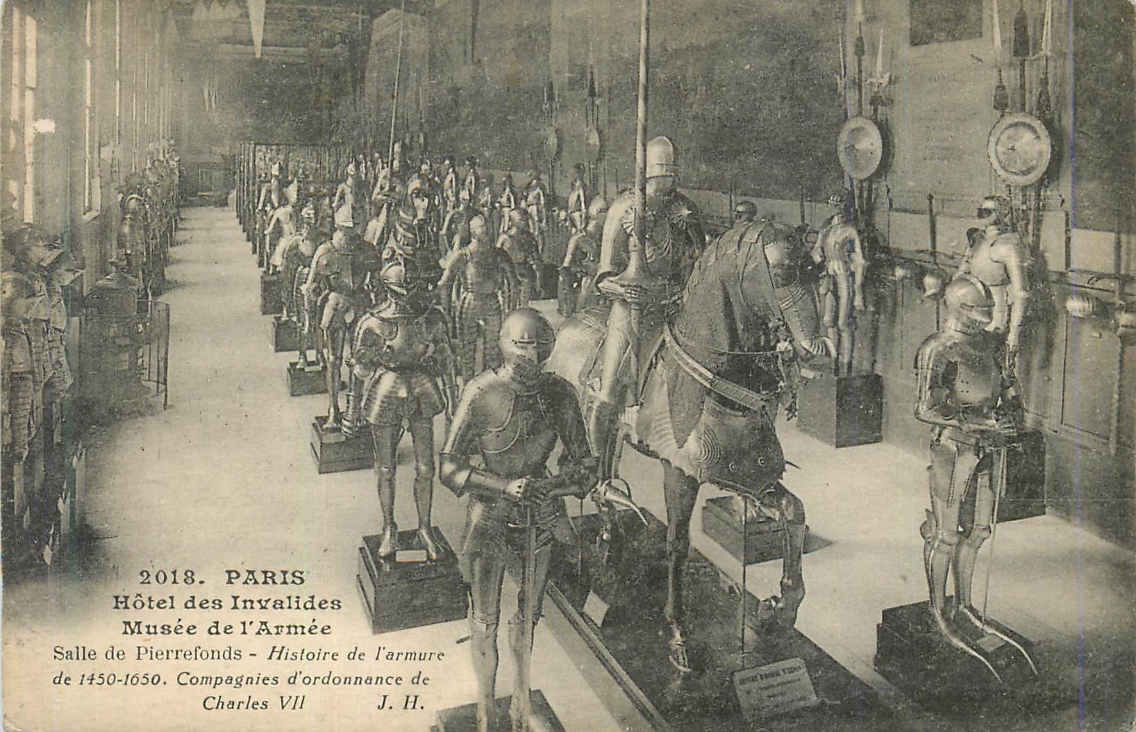 CPA Paris Hotel des Invalides Musee de l'Armee salle de Pierrefonds Militaria