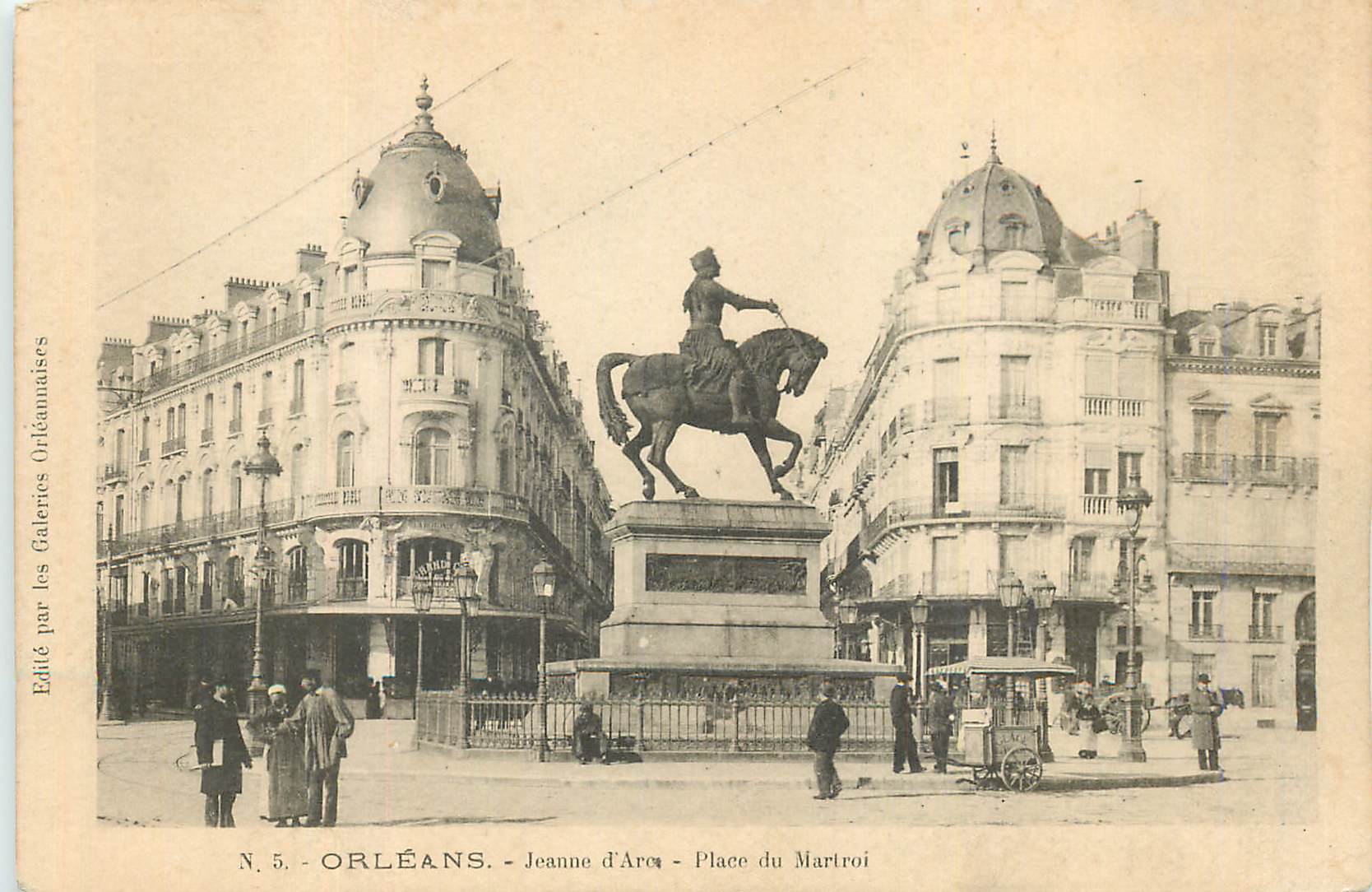CPA Orleans Jeanne d'Arc Place du Martroi
