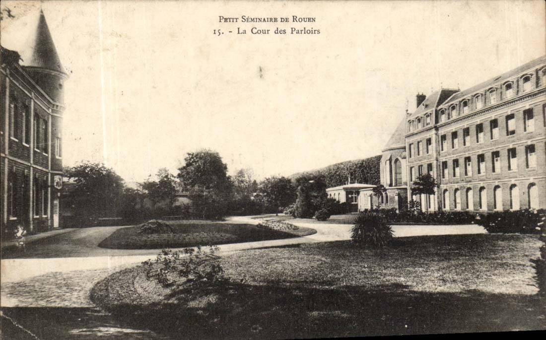 Rouen CPA Petit seminaire la cour des parloirs