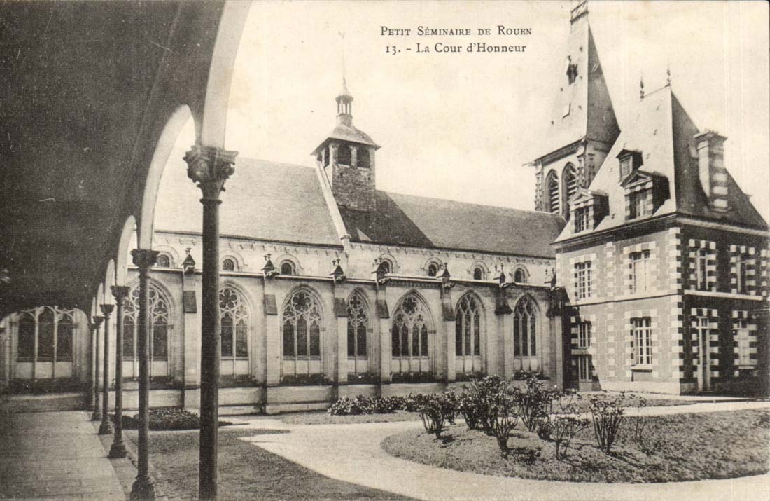 Rouen CPA Petit seminaire La cour d'honneur