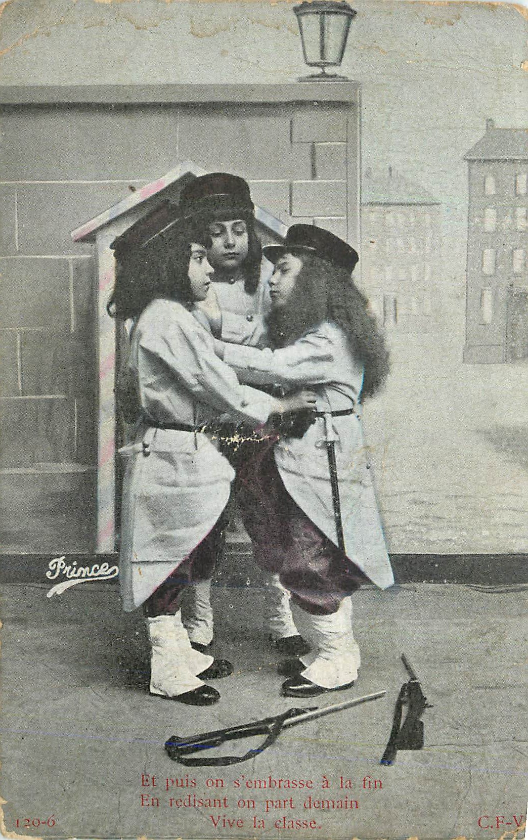 Trois jeunes filles en uniforme — scène d'adieu — éditeur Prince, n° 120-0