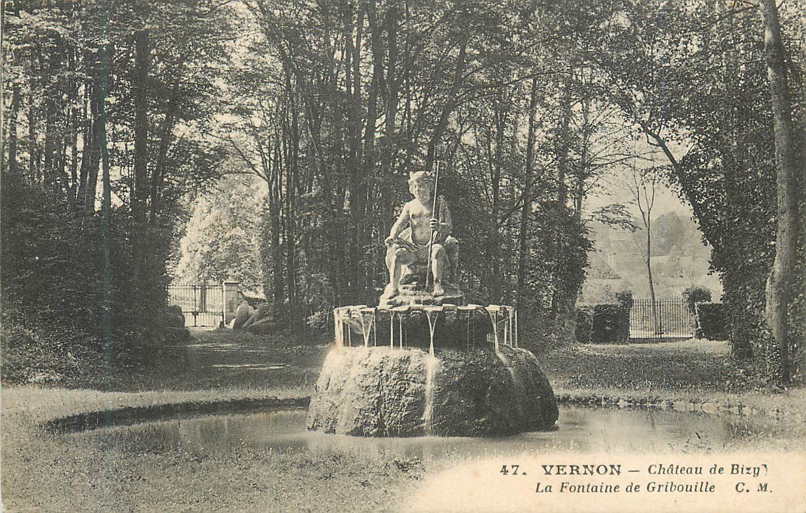 CPA Vernon Chateau de Bizy la Fontaine de Gribouille