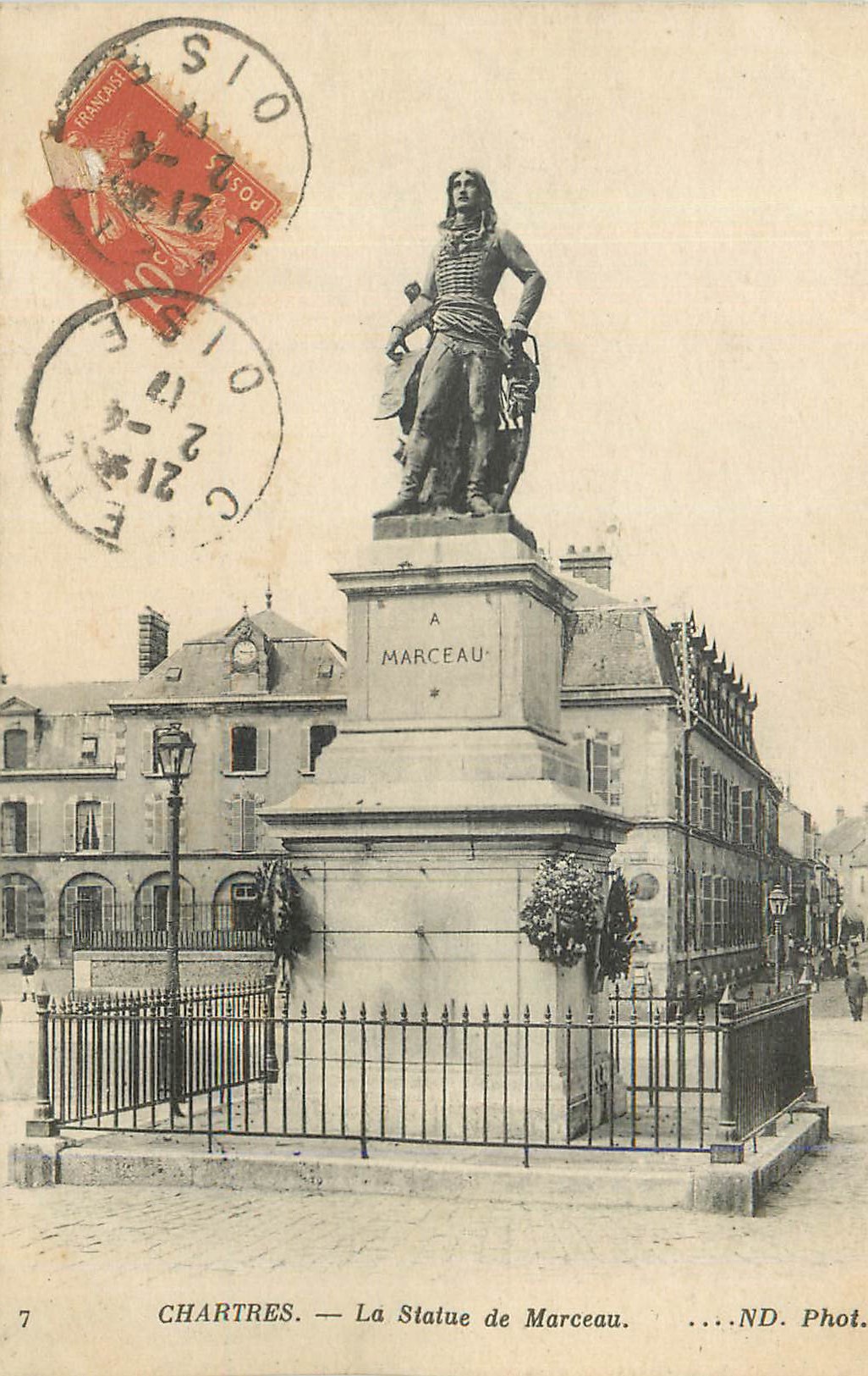 CPA Chartres la Statue de Marceau