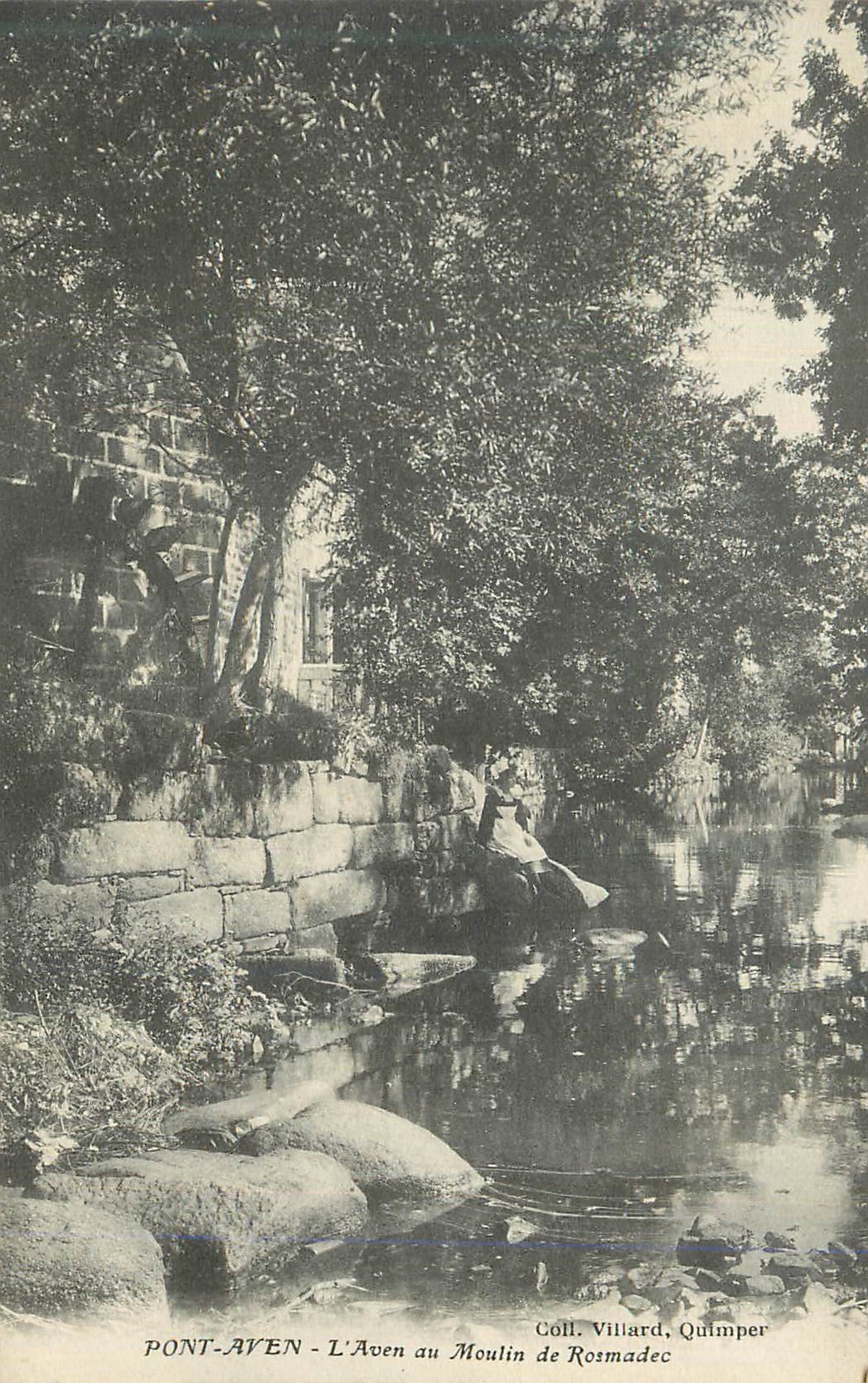 CPA Pont Aven l'Aven au Moulin de Rosmadec