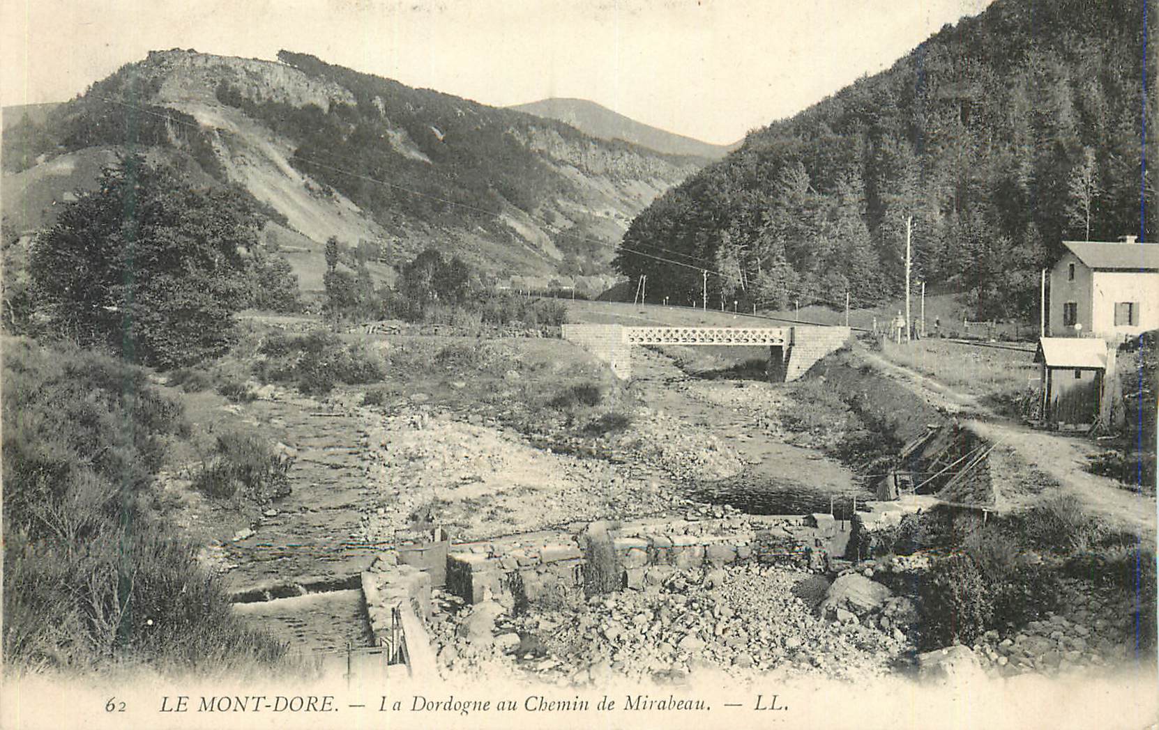 CPA Le Mont Dore la Dordogne au Chemin de Mirabeau