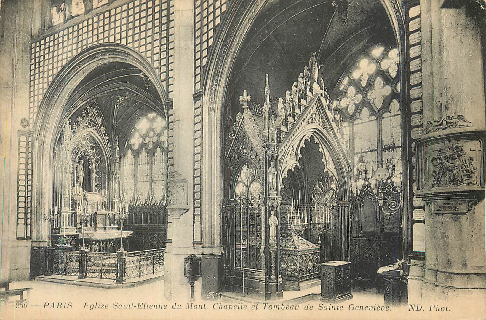 CPA Paris Eglise Saint Etienne du Mont Chapelle et Tombeau de Sainte Genevieve
