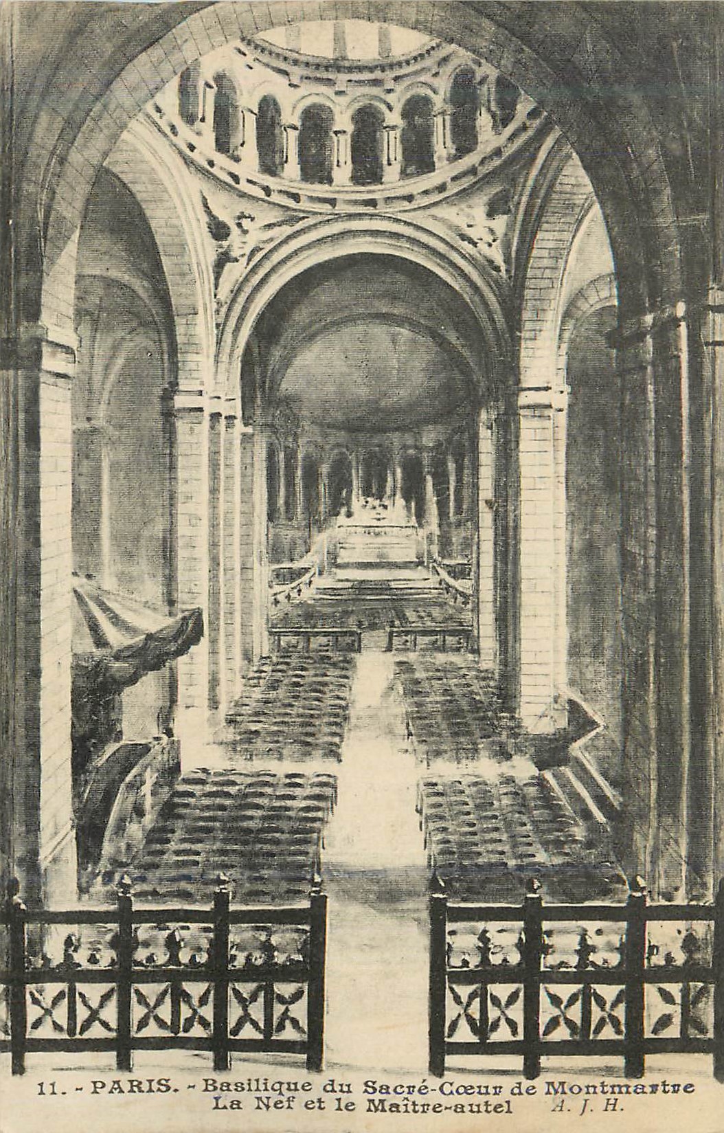 CPA Paris Basilique du Sacre Coeur de Montmartre La nef et la maitre autel