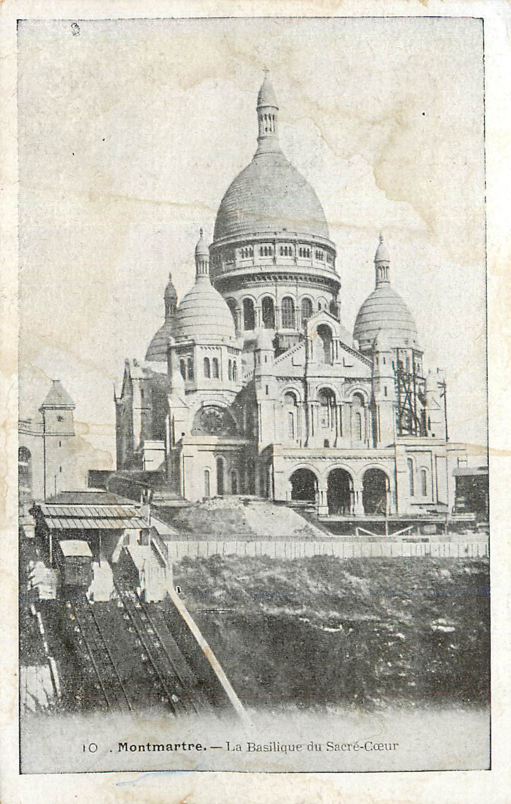 CPA Montmartre la Basilique du Sacre Coeur