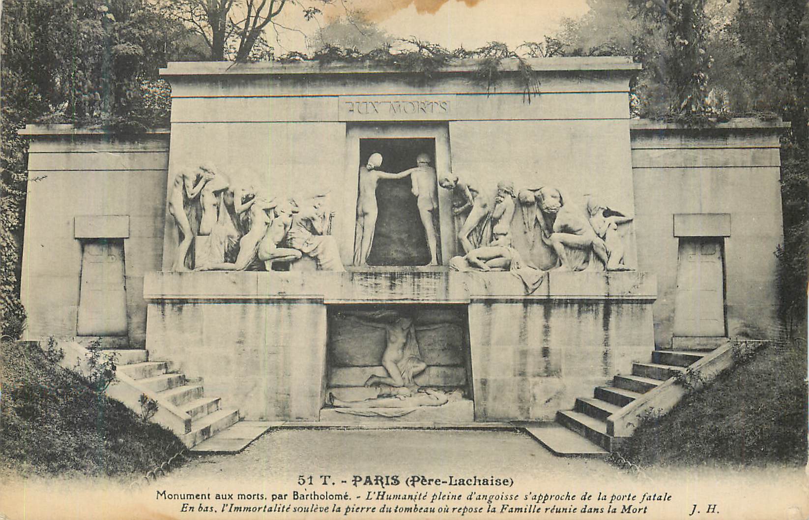 CPA Paris (Pere Lachaise) Monument aux morts