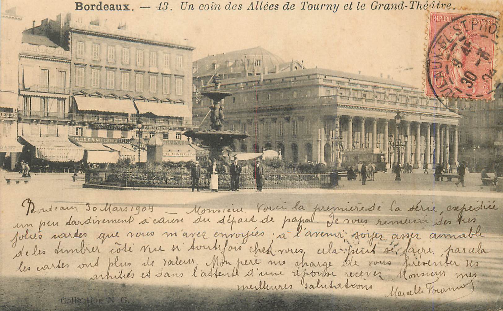 CPA Bordeaux un Coin des Allees de Tourny et le Grand Theatre Tramway Religieuse
