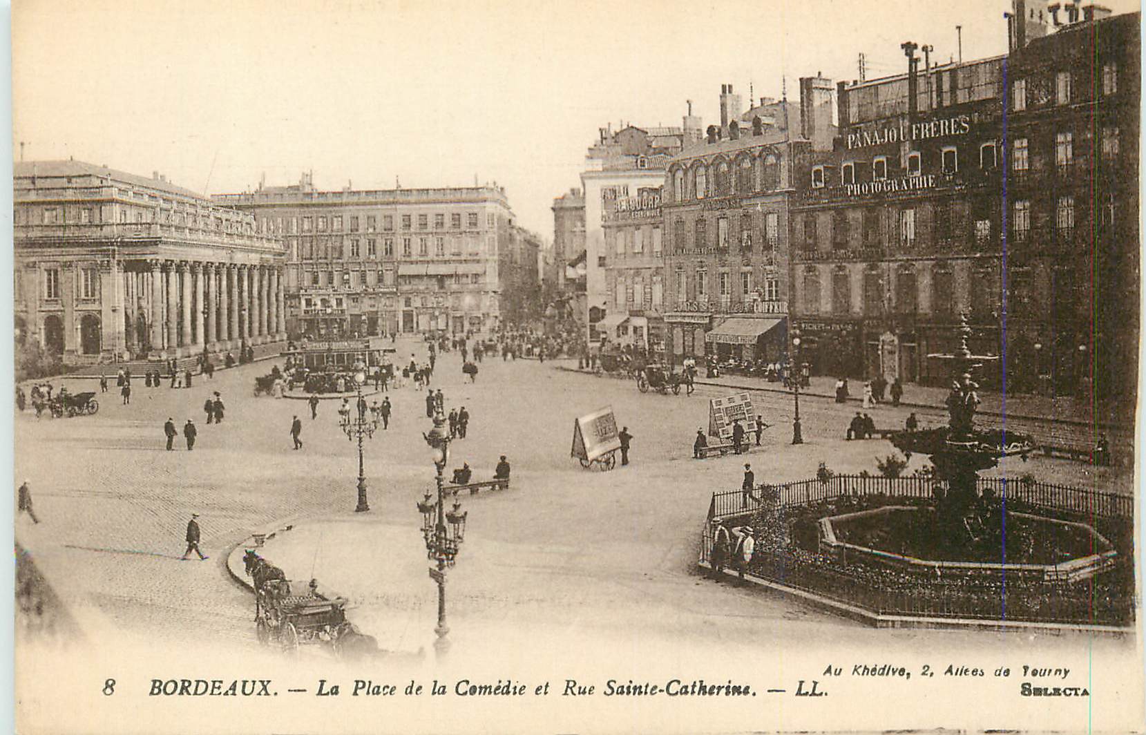 CPA Bordeaux la Place de la Comedie et Rue Sainte Catherine