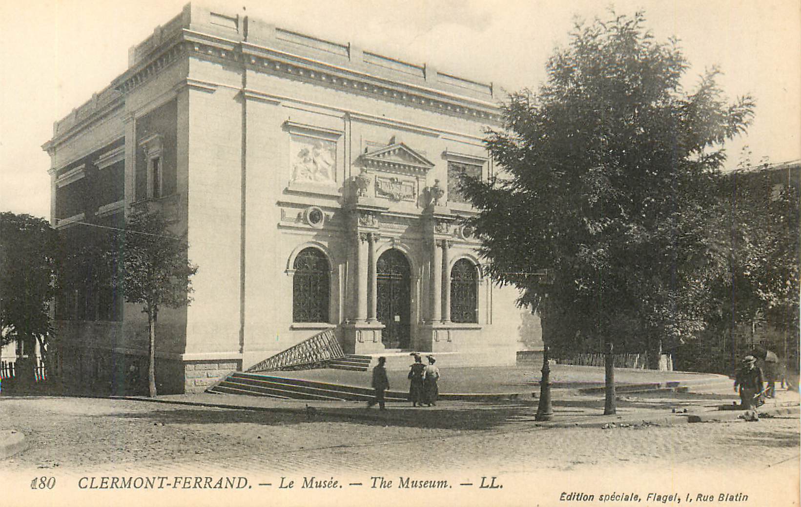 CPA Clermont Ferrand le Musee