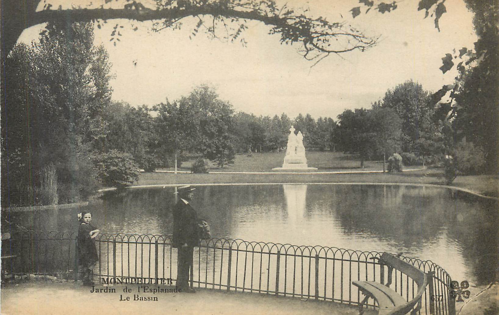 CPA Montpellier Jardin de l'Esplanade le Bassin