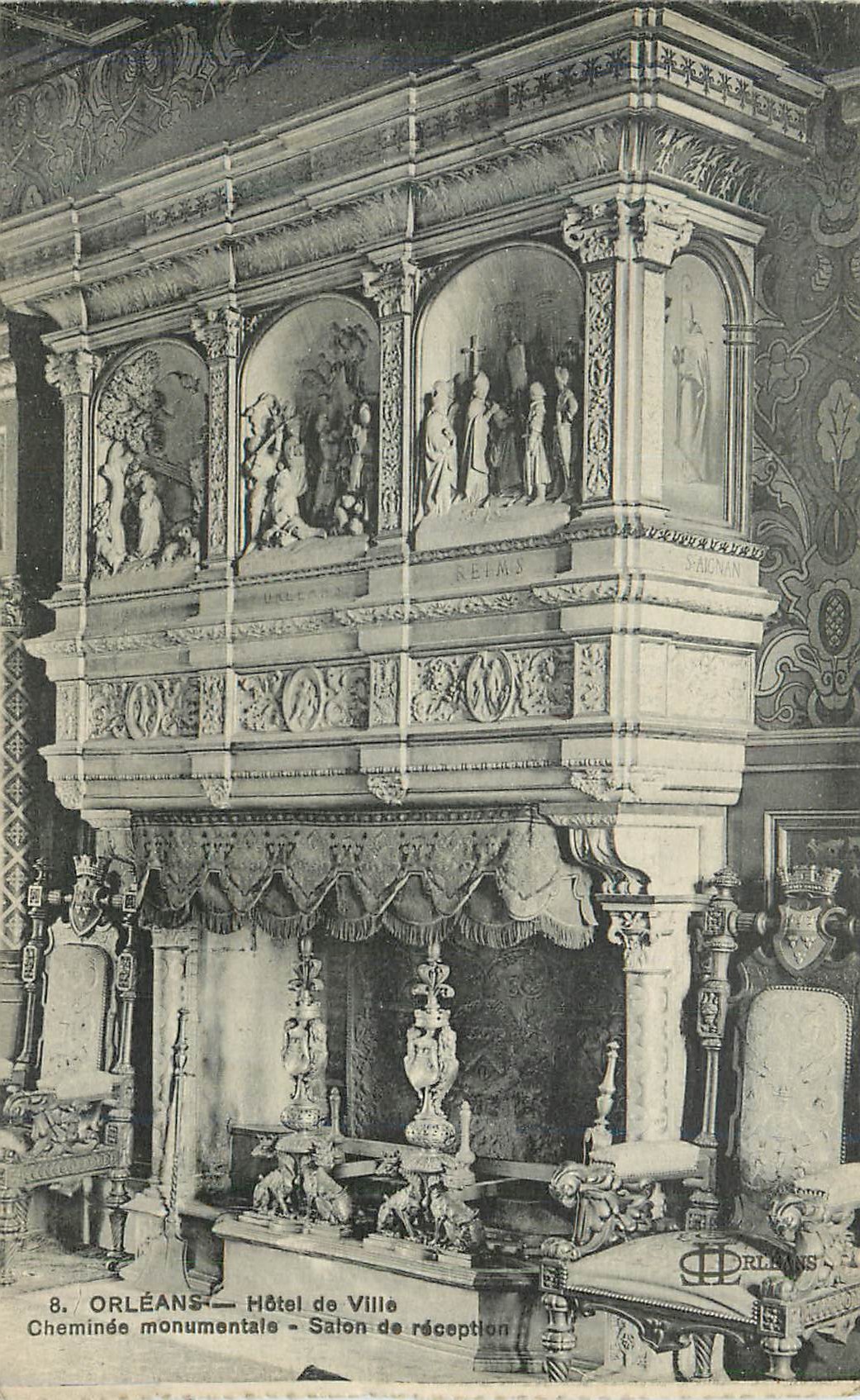 Orléans — Hôtel de Ville — Cheminée monumentale — Salon de réception