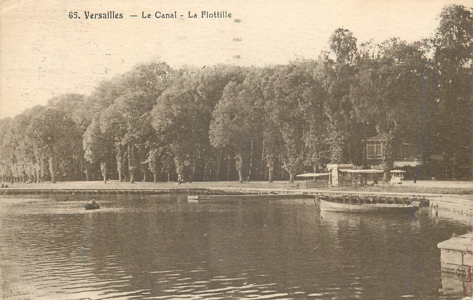 CPA Versailles le Canal la Flottille