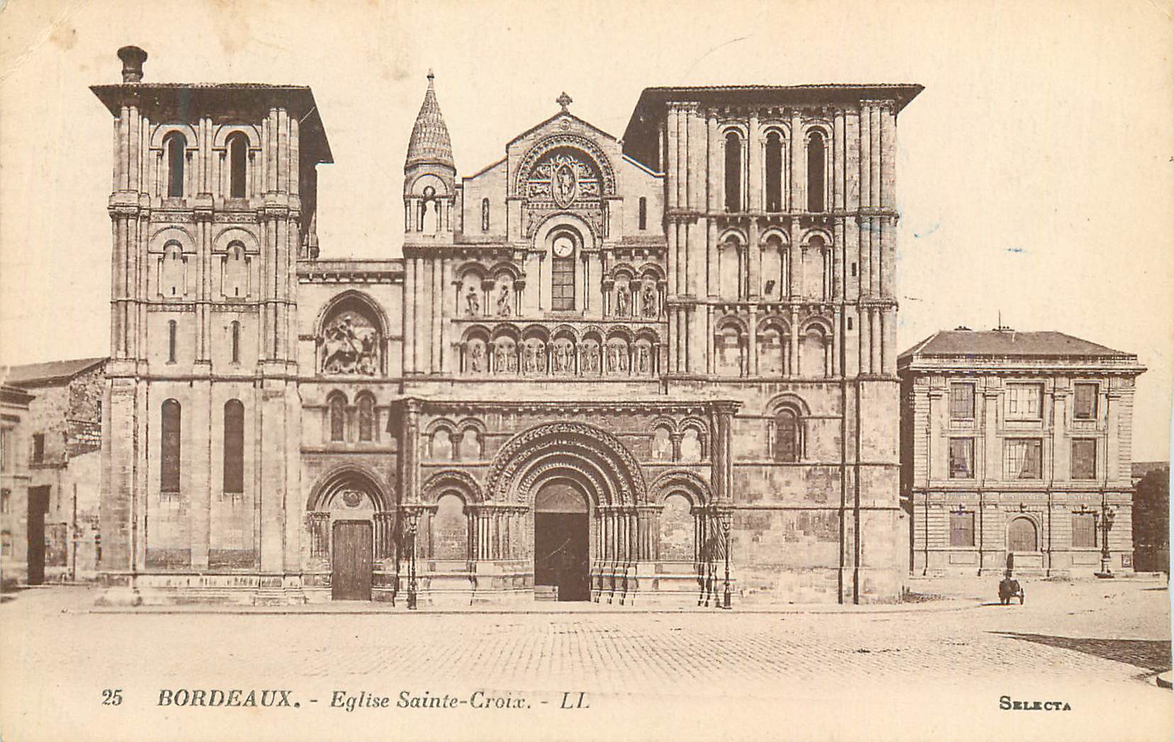 CPA Bordeaux Eglise Sainte Croix