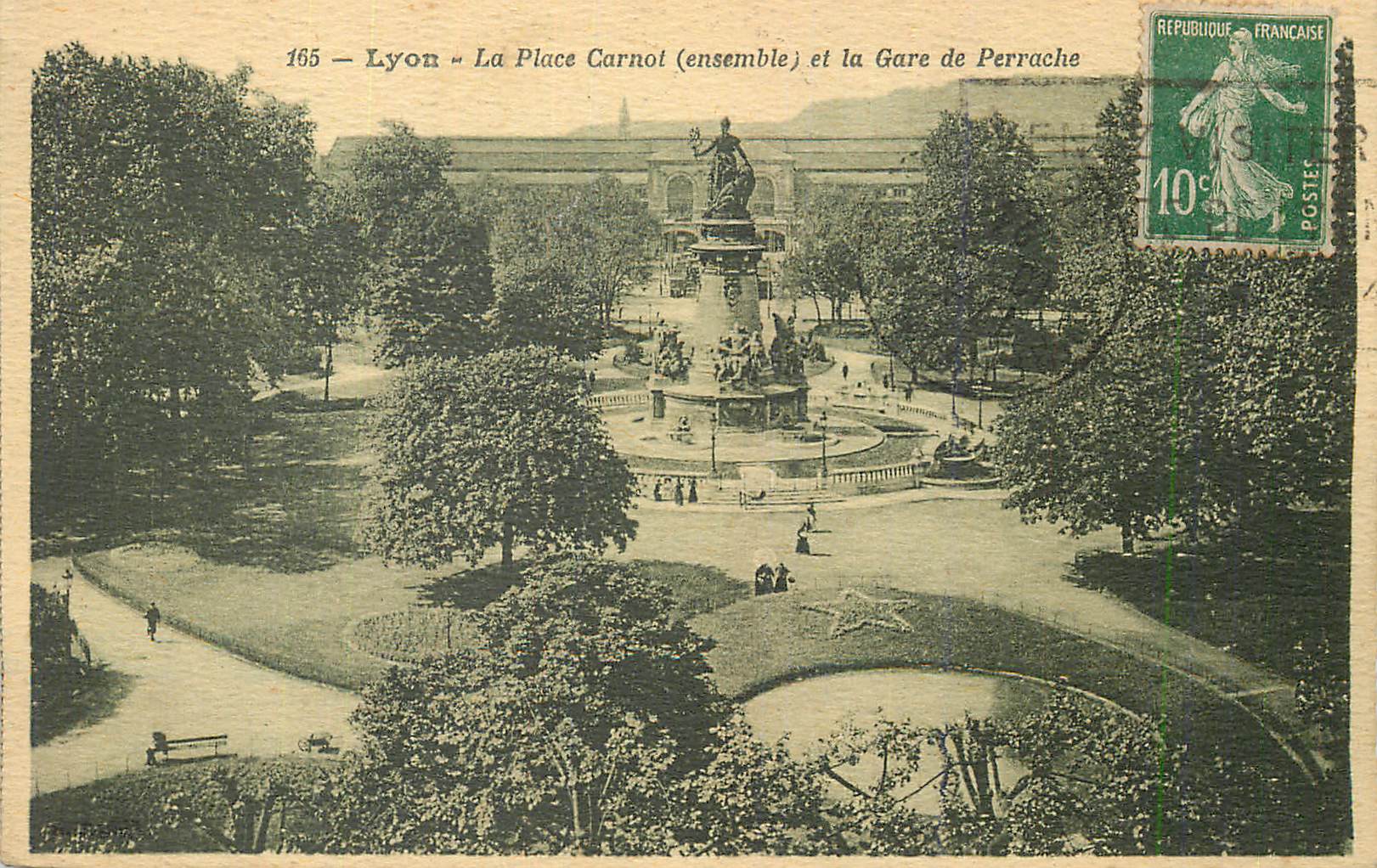 CPA Lyon la Place Carnot (Ensemble) at la Gare de Perrache