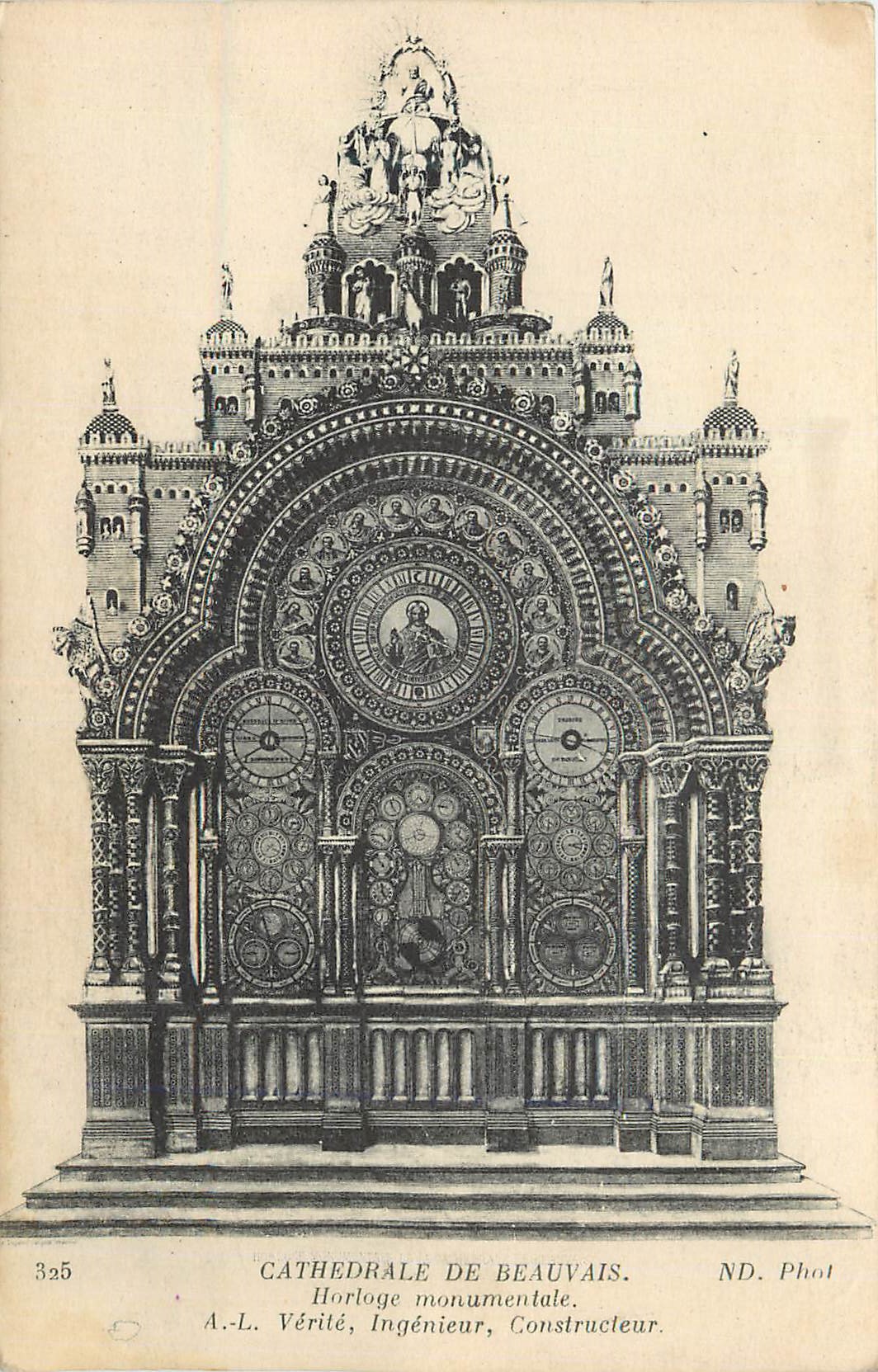 CPA Cathedrale de Beauvais Horloge Monumentale