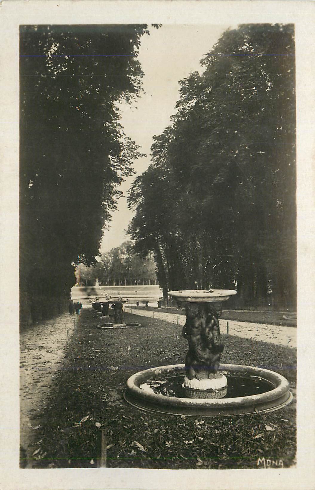 CPM Les Petits Tableau de Versailles L'Allee d'Eau ou dos Marmousets